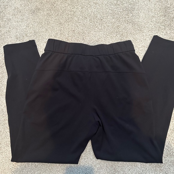 🍋🍋 EUC On The Fly Pant - Lululemon - Picture 5 of 6